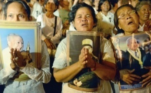 L’ex-roi Sihanouk est mort, vive le Premier ministre
