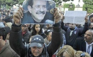 La Tunisie en grève et en deuil enterre Chokri Belaïd La Tunisie en grève et en deuil enterre Chokri Belaïd