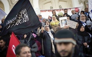 Les islamistes à leur tour dans la rue en Tunisie Les islamistes à leur tour dans la rue en Tunisie