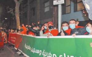 Grande manifestation à Barcelone pour soutenir la décision américaine