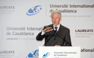 Bill Clinton prêche la bonne parole à Casablanca
