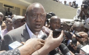 Uru Kenyatta en tête de la  présidentielle devant Raila Odiga