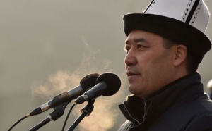Sadyr Japarov, de la prison aux portes de la présidence kirghize