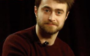 Daniel Radcliffe avoue être “ gêné” par sa prestation dans les premiers volets d’Harry Potter