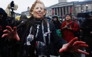 Trafalgar Square fête la mort de Margaret Thatcher