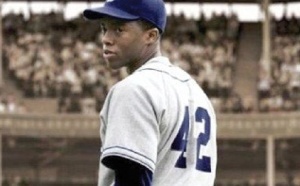 Un biopic de baseball bat le record au Box-Office et “Scary Movie 5” fait un flop