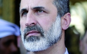 Le chef de l’opposition al-Khatib démissionne