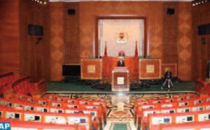 Tenue de la session extraordinaire de la Chambre des conseillers