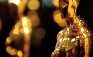 Malgré la Covid-19, les Oscars seront remis en mains propres et en tenue de soirée
