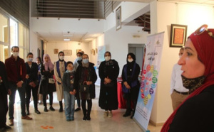 Une exposition célèbre les créations artistiques des enfants autistes à Fès