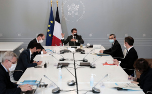 La France décidée à déconfiner en mai malgré une décrue fragile