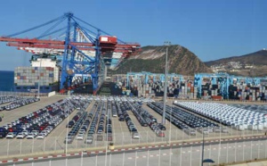 Le déficit commercial continue de s’alléger