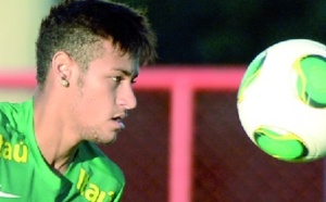 Neymar, Iniesta, Balotelli, stars à l'appel