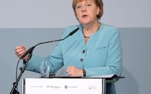 A trois mois des législatives, Merkel semble sans rival