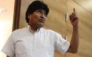 Le président bolivien toujours à Vienne, mais sans Snowden