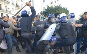 Le déferlement agressif de la répression en Algérie atteste du désarroi du pouvoir face au hirak