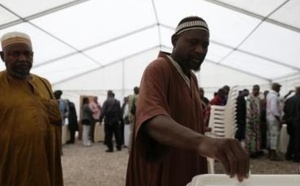 Le Mali en crise vote pour élire un nouveau président
