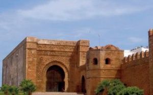 Le DG de l’ISESCO reçoit les clés des portails de la Kasbah des Oudayas