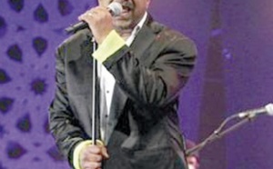 Cheb Khaled enflamme la scène de Malabata