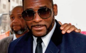 R. Kelly dépeint en “ prédateur ” sexuel au premier jour de son procès