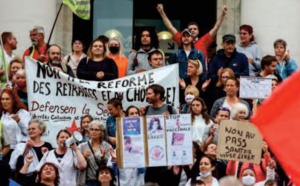En France, une rentrée sociale à l'ombre des manifestations contre le pass sanitaire