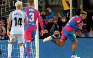 Liga: Le Barça évite le pire grâce à Araujo