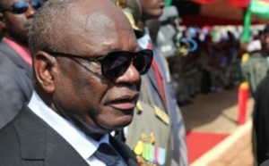Les rébellions touareg et arabe suspendent les négociations avec Bamako