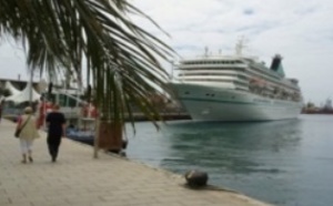 L’ouverture de la ligne maritime Las Palmas - Laâyoune retardée