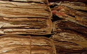 Signature d' une convention de don d'archives de l'association AMREC et de la Fondation Brahim Akhiate au profit des Archives du Maroc