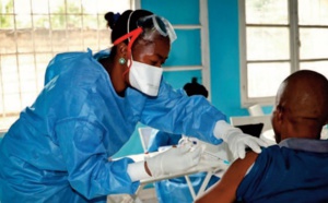 Face à l'Omicron, l'Afrique du Sud veut accélérer la vaccination