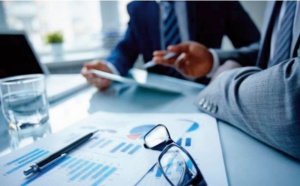 Embellie précaire et fléchissement tenace