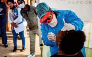 En Afrique du Sud, les cas d'Omicron explosent mais pas les cas graves