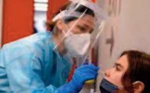 Les symptômes d’Omicron probablement plus légers que ceux de Delta