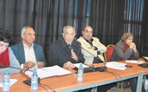 Vive dénonciation de l’exploitation de la religion à des fins politiques Vive dénonciation de l’exploitation de la religion à des fins politiques