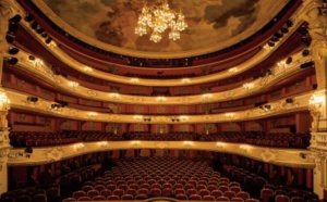 Le théâtre et la philosophie: Aspects d’ une relation étroite