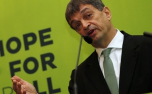 Jérôme Champagne en trouble-fête lance la campagne pour la présidence de la FIFA