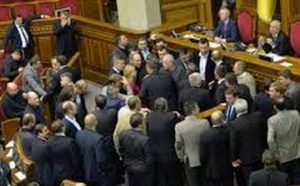 L’opposition ukrainienne rejette l’amnistie adoptée par le Parlement