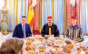 S.M le Roi offre un iftar en l'honneur de M. Pedro Sanchez