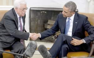 Barack Obama reçoit Mahmoud Abbas et l’exhorte à prendre des risques pour la paix