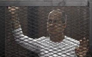 Ouverture du procès du chef des Frères musulmans en Egypte