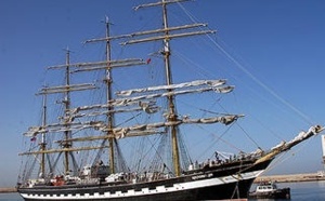 Le voilier-école russe “Kruzenshtern” jette les amarres au port d’Agadir