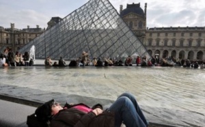 Nouvelle plainte contre Le Louvre pour des tarifs jugés discriminatoires