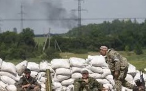 Les habitants de Donetsk évacuent la ville après les affrontements sanglants entre l’armée ukrainienne et les séparatistes