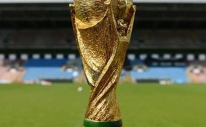 Le trophée de la Coupe reste propriété de la Fifa