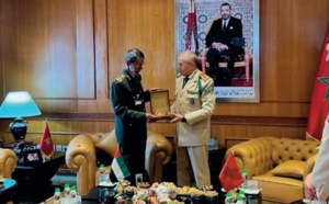 Le chef d'état-major des forces armées émiraties reçu par le ministre délégué chargé de l'Administration de la défense nationale et par le général de corps d’ armée, inspecteur général des FAR