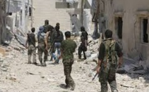 Le régime syrien intensifie ses raids sur Alep