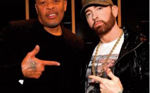 Dr. Dre intronise Eminem au Rock &amp; Roll Hall of Fame