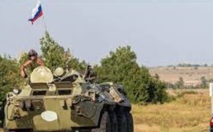 L'armée ukrainienne combat une colonne de blindés russes qui a traversé la frontière