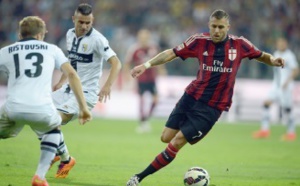 Calcio : Naples en crise, les Milanais en fête