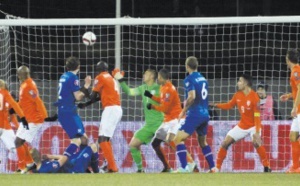 Les Pays-Bas coulent en Islande